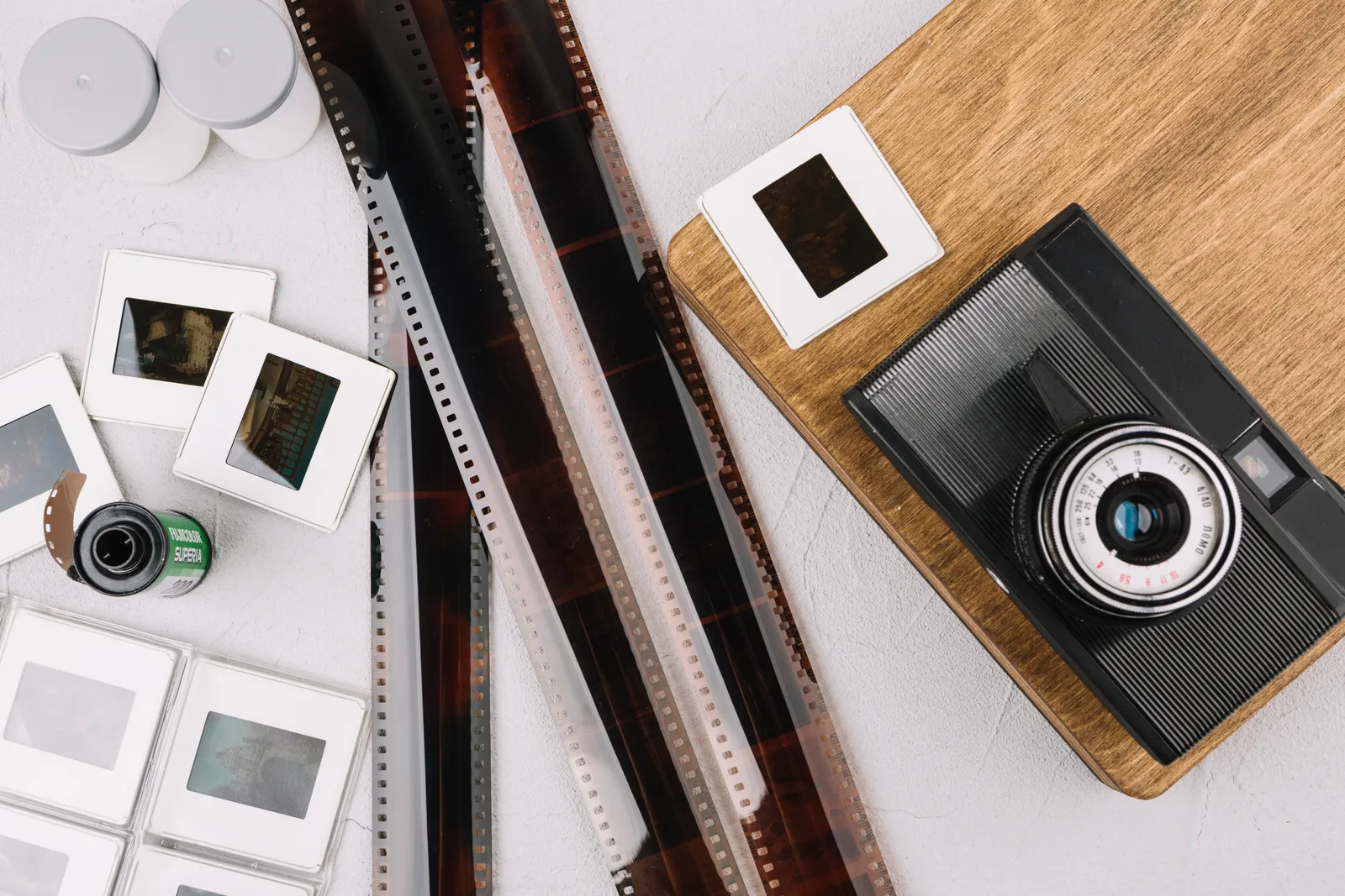 Fotoaparat in filmski negativi